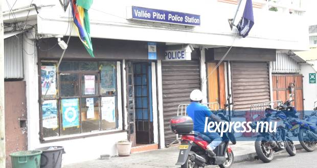 L’ex-compagne du père inculpée