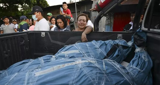Peru: 12 Dead and 30 Missing After Landslide in River Port