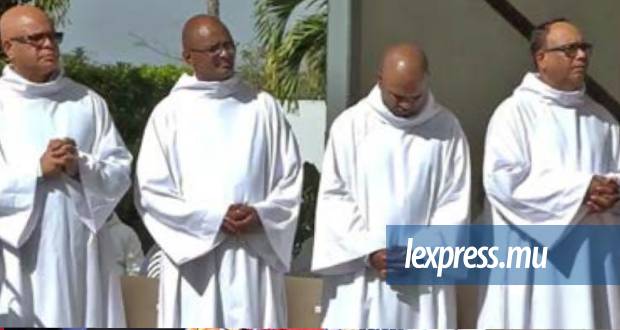 Quatre nouveaux diacres au service de l’église